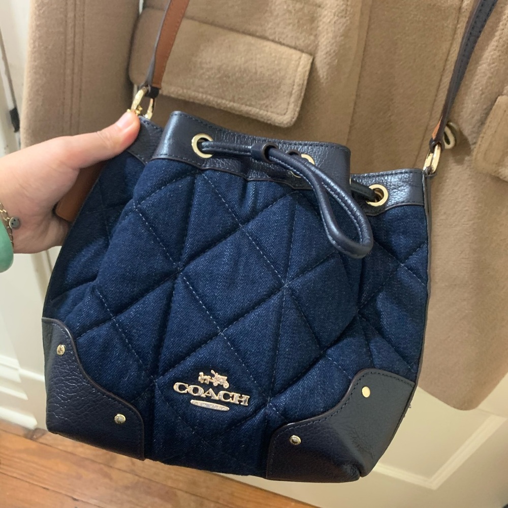 Coach crossbody bucket bag